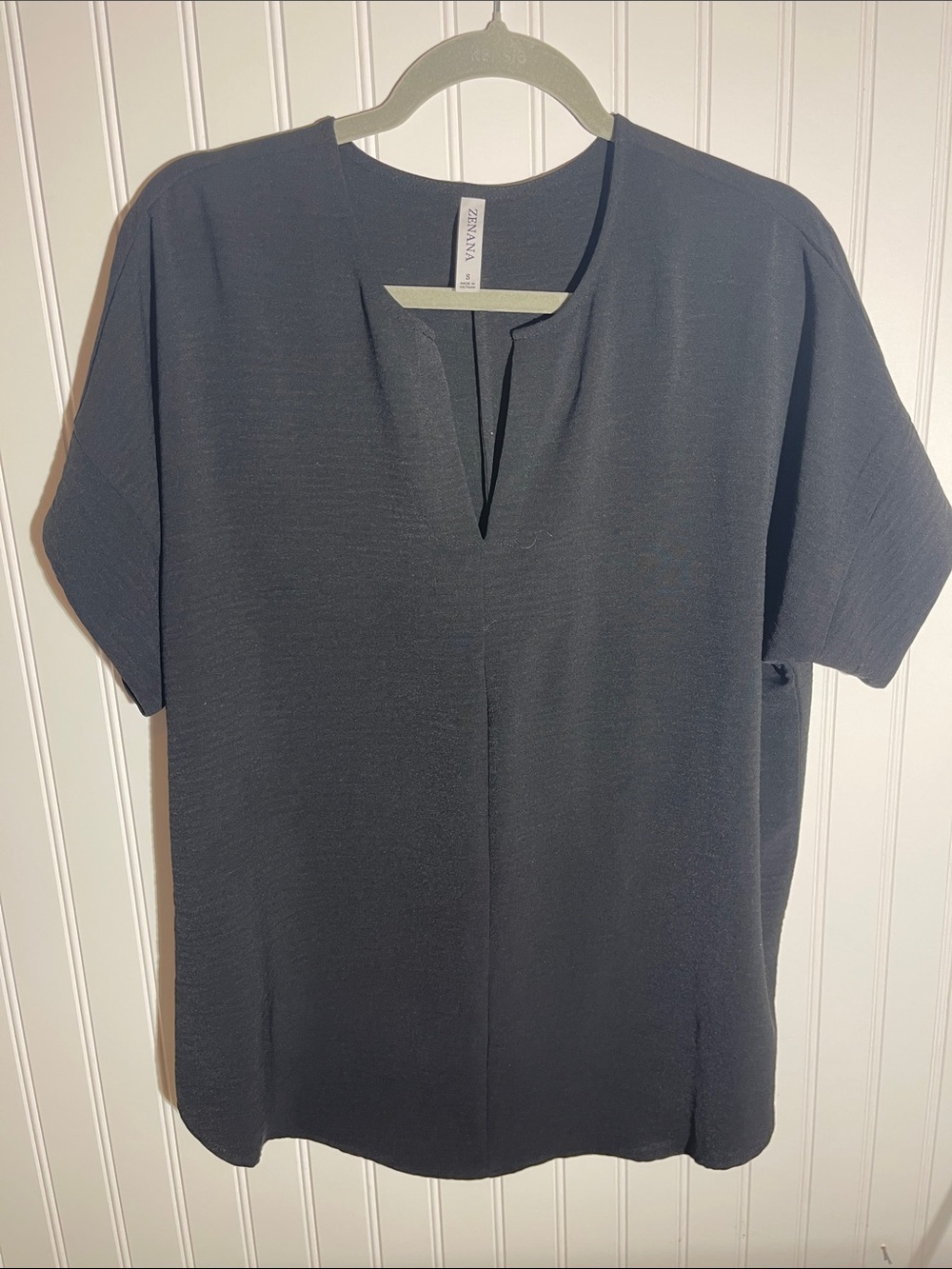 Zenana Black Short Sleeve Split V-Neck Blouse